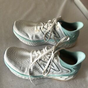 Women's White and Teal Running Shoes